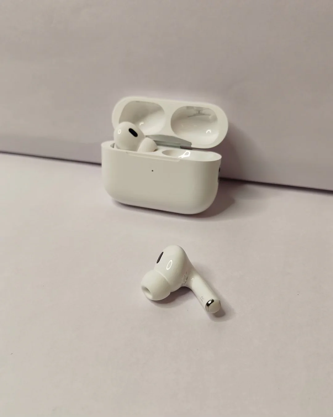 AirPods Pro 2 ANC - Premium Quality - (Free Case) - Image 2